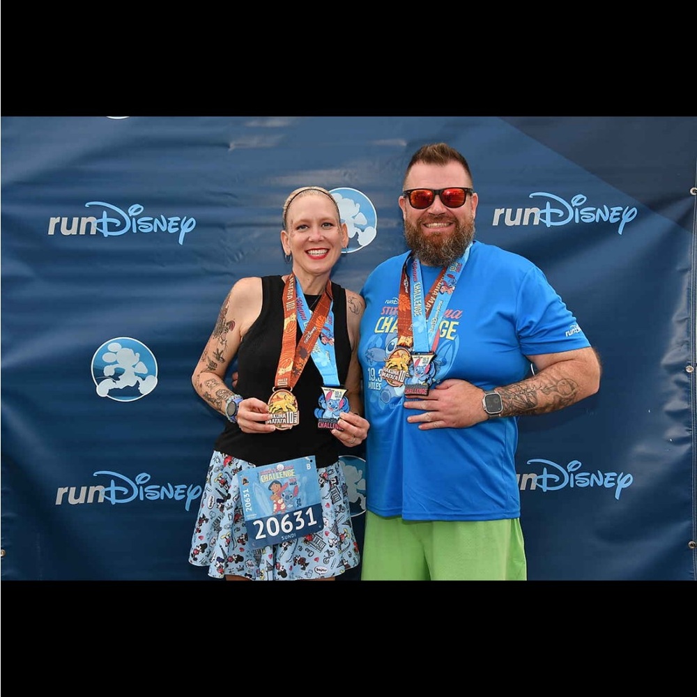 Meet your Posher, Sundi - Picture 2 of 3